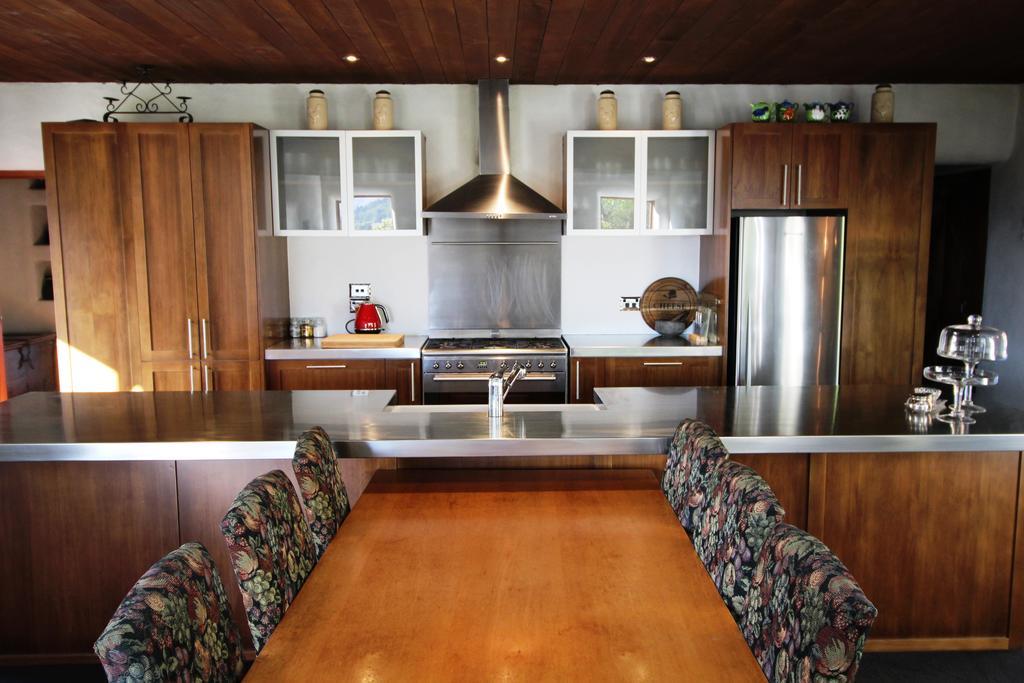 The Paddock Straw Bale Luxury Holiday House Arthurs Point Room photo