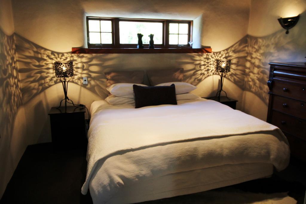 The Paddock Straw Bale Luxury Holiday House Arthurs Point Room photo